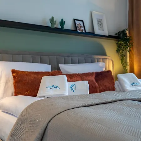 Apart-Invest Apartament 6 ul Żeromskiego Apartament *